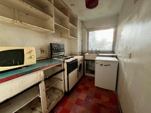 Photo 7- click for photo gallery